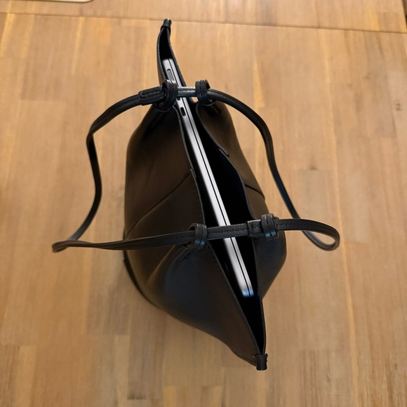 Sezane ROMIE Bag Smooth Black Leather - Picture 9 of 10